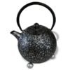 Ein Bild von Eisengusskanne 1.2l - Boru - Schwarz / Silber, in der Kategorie Teekannen und Teesets Teekannen mit Sieb Kaufen Teekannen aus Gusseisen kaufen