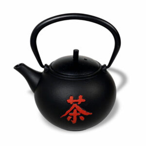 Ein Bild von Eisengusskanne Ocha 0.5l - Schwarz, in der Kategorie Teekannen und Teesets Teekannen mit Sieb Kaufen Teekannen aus Gusseisen kaufen