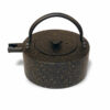 Ein Bild von Eisengusskanne Tawa - 0.5l - Schwarz / Gold, in der Kategorie Teekannen und Teesets Teekannen aus Gusseisen kaufen
