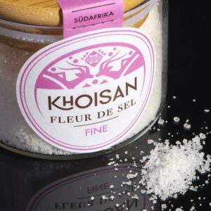 Ein Bild von Fleur de Sel - im Glas mit Bambusdeckel, in der Kategorie Kräuter und Gewürze