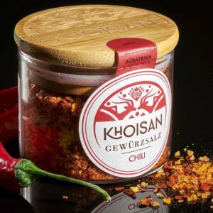 Ein Bild von Gewürzsalz Chili - Bio - 95g im Glas mit Bambusdeckel, in der Kategorie Kräuter und Gewürze Salz