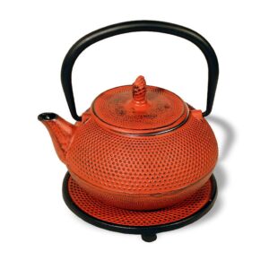 Ein Bild von Eisengusskanne Arare 0.4l - Kaminrot, in der Kategorie Teekannen und Teesets Teekannen mit Sieb Kaufen Teekannen aus Gusseisen kaufen