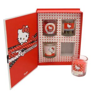 Ein Bild von Schachtel mit 4 Duftkerzen 30 g - Hello Kitty, in der Kategorie Kerzen