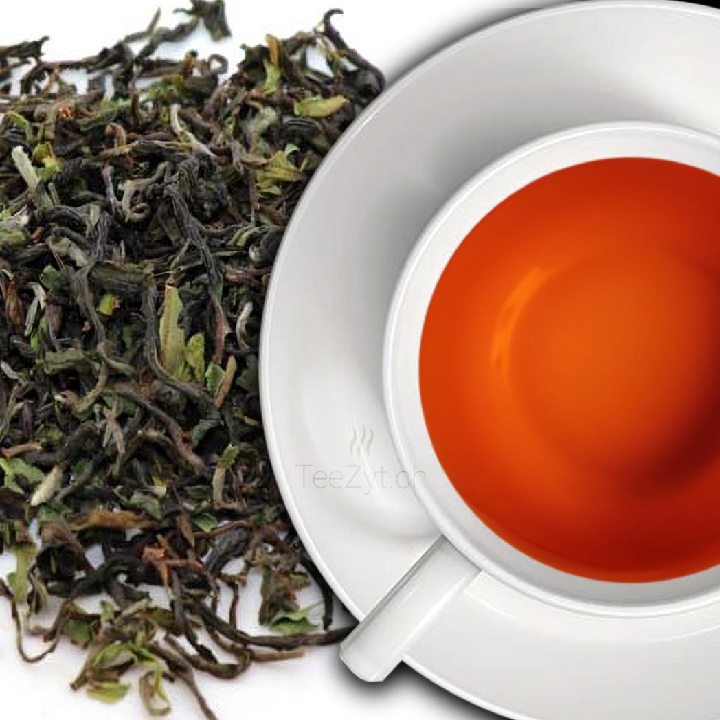 Ein Bild von Indien Schwarztee Darjeeling Flugtee - SFTGFOP1 FF Puttabong - Bio, in der Kategorie Schwarz Tee pur