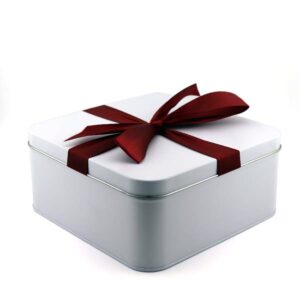 Ein Bild von Keksdose mit echter Schleife, in der Kategorie Teedosen