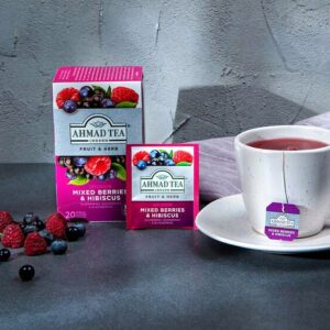 Ein Bild von Ahmad Tea - Mixed Berries & Hibiscus - 20 Teebeutel à 2g, in der Kategorie Früchtetee Tee im Teebeutel kaufen