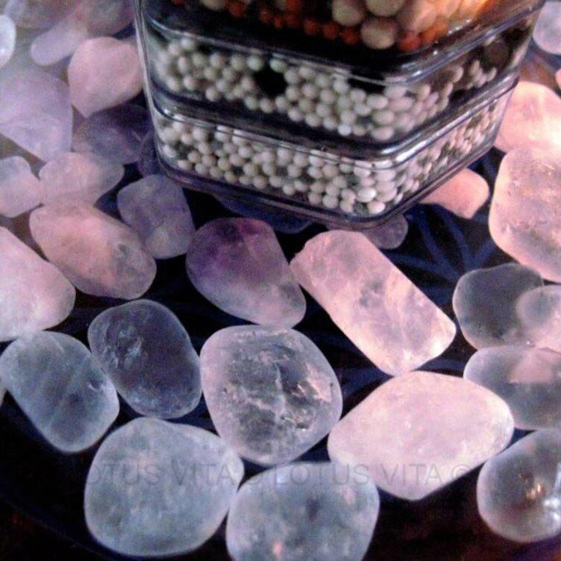 Ein Bild von Edle Wassersteine für Lotus Natura Plus Wasserfilter, in der Kategorie Teekannen und Teesets