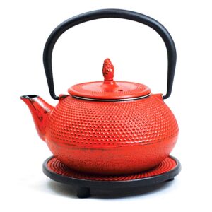 Ein Bild von Eisengusskanne Arare 0.4l - Rot, in der Kategorie Teekannen und Teesets