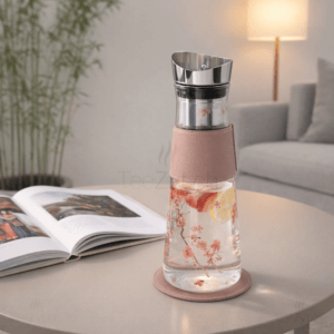 Ein Bild von EVE Karaffe - Cherry Blossom 1.2l, in der Kategorie Teezubehör Thermosflaschen und Trinkflaschen Karaffen