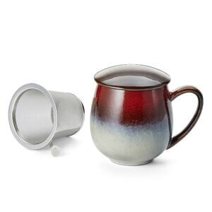 Ein Bild von Kräuterteetasse Saara mit Reactive Glaze- rot, in der Kategorie Teetassen und Gläser