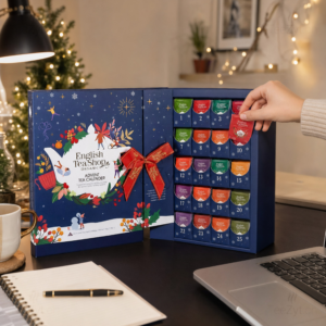 Ein Bild von Premium Teebuch Adventskalender mit Schleife