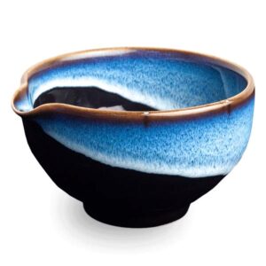 Ein Bild von Edo Katakuchi Matchaschale - Blue Wave, in der Kategorie Teezubehör
